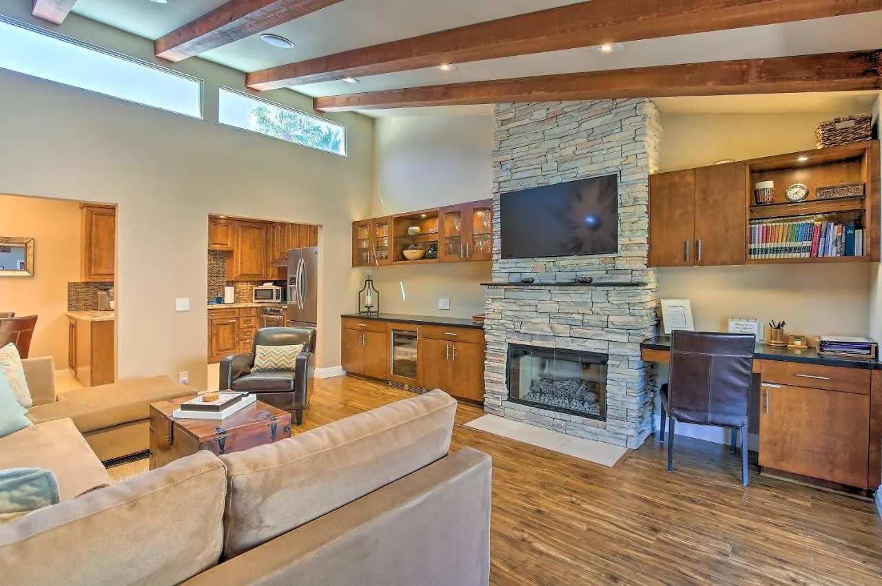 Dtwn Palm Springs Condo Bbq, Pool, Fire Pit, Etc!